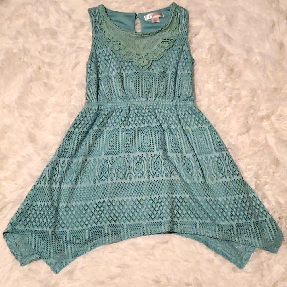 Girl's dress